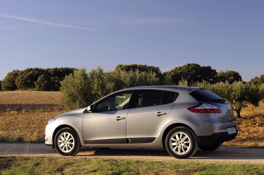  Renault Megane 2008 года  (фото 66 из 146)